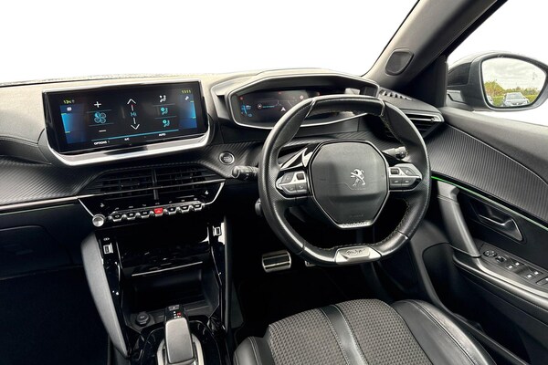 Used Peugeot E-2008 2021 for sale - 76207059: Photo 17