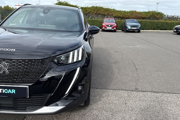 Used Peugeot E-2008 2021 for sale - 76207059: Photo 25