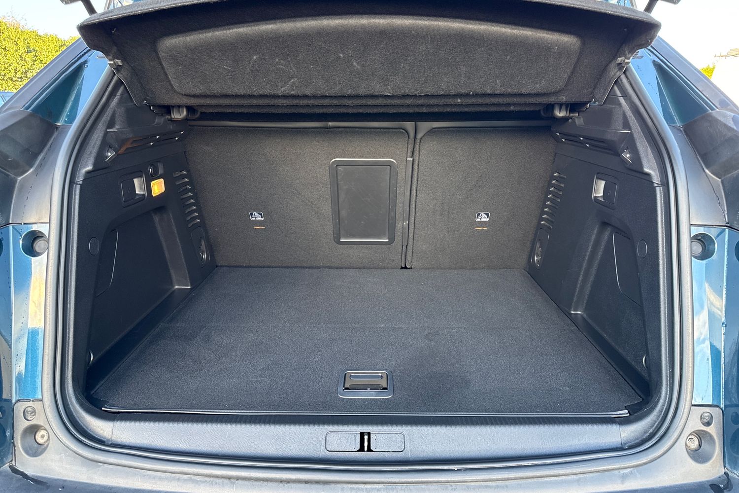 Used Peugeot 3008 2022 for sale - 76697679: Photo 7