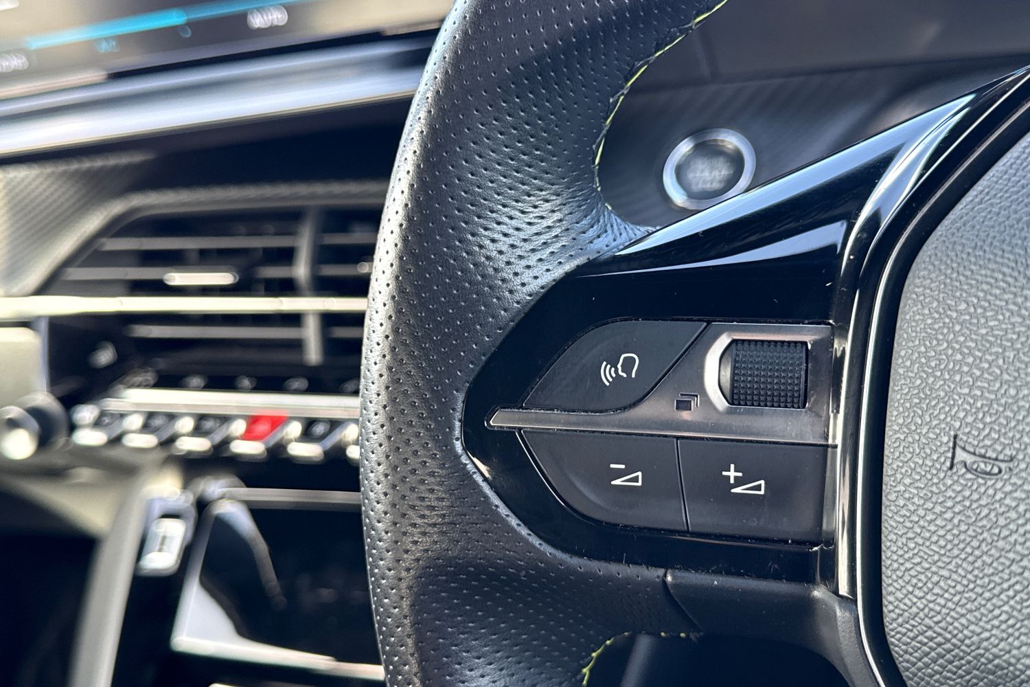 Used Peugeot 2008 2022 for sale - 77842924: Photo 40