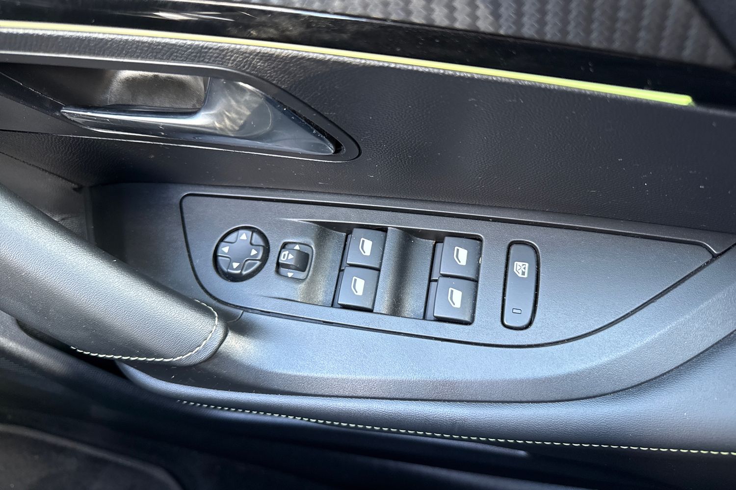 Used Peugeot 2008 2022 for sale - 77842924: Photo 43