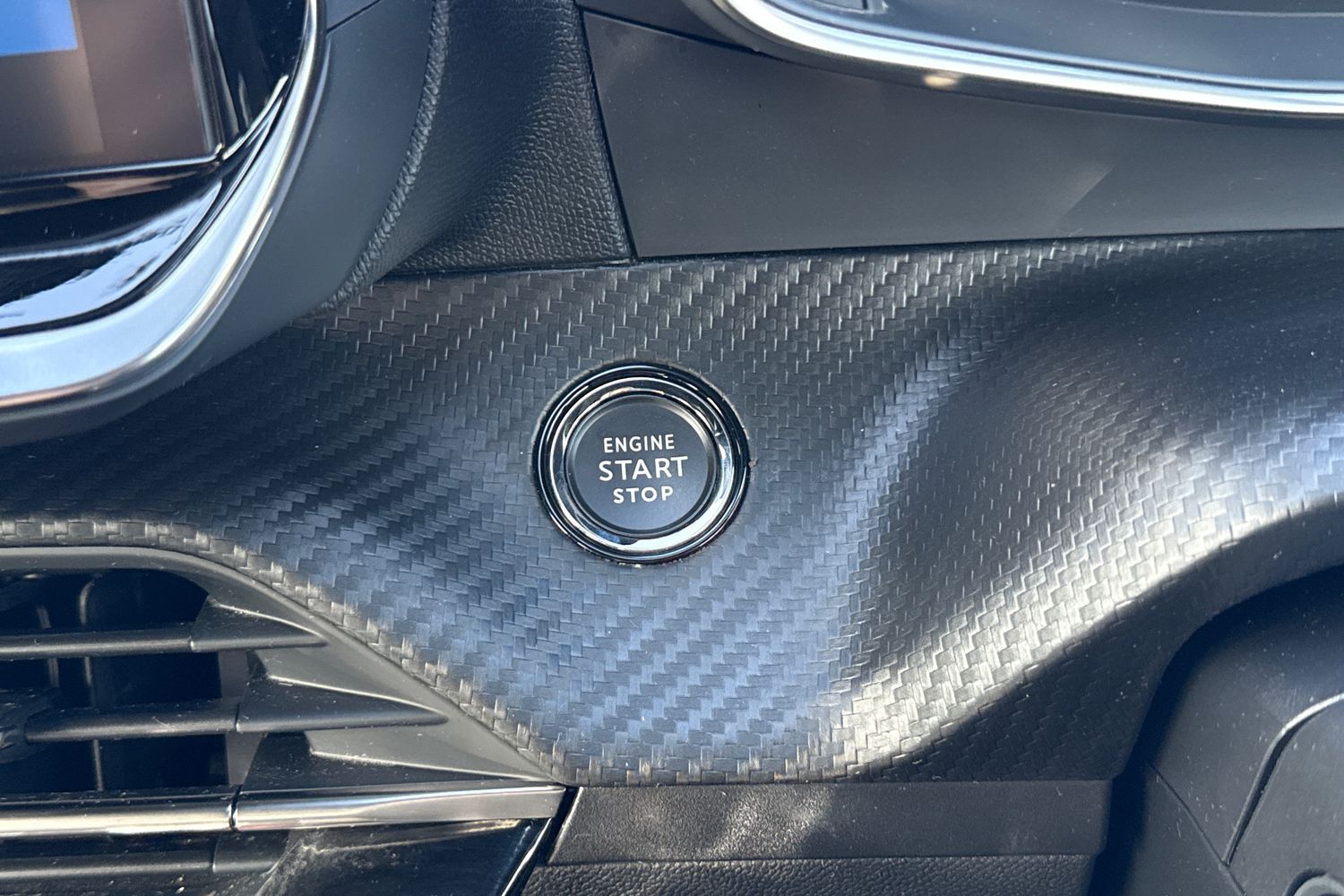 Used Peugeot 2008 2022 for sale - 77842924: Photo 46