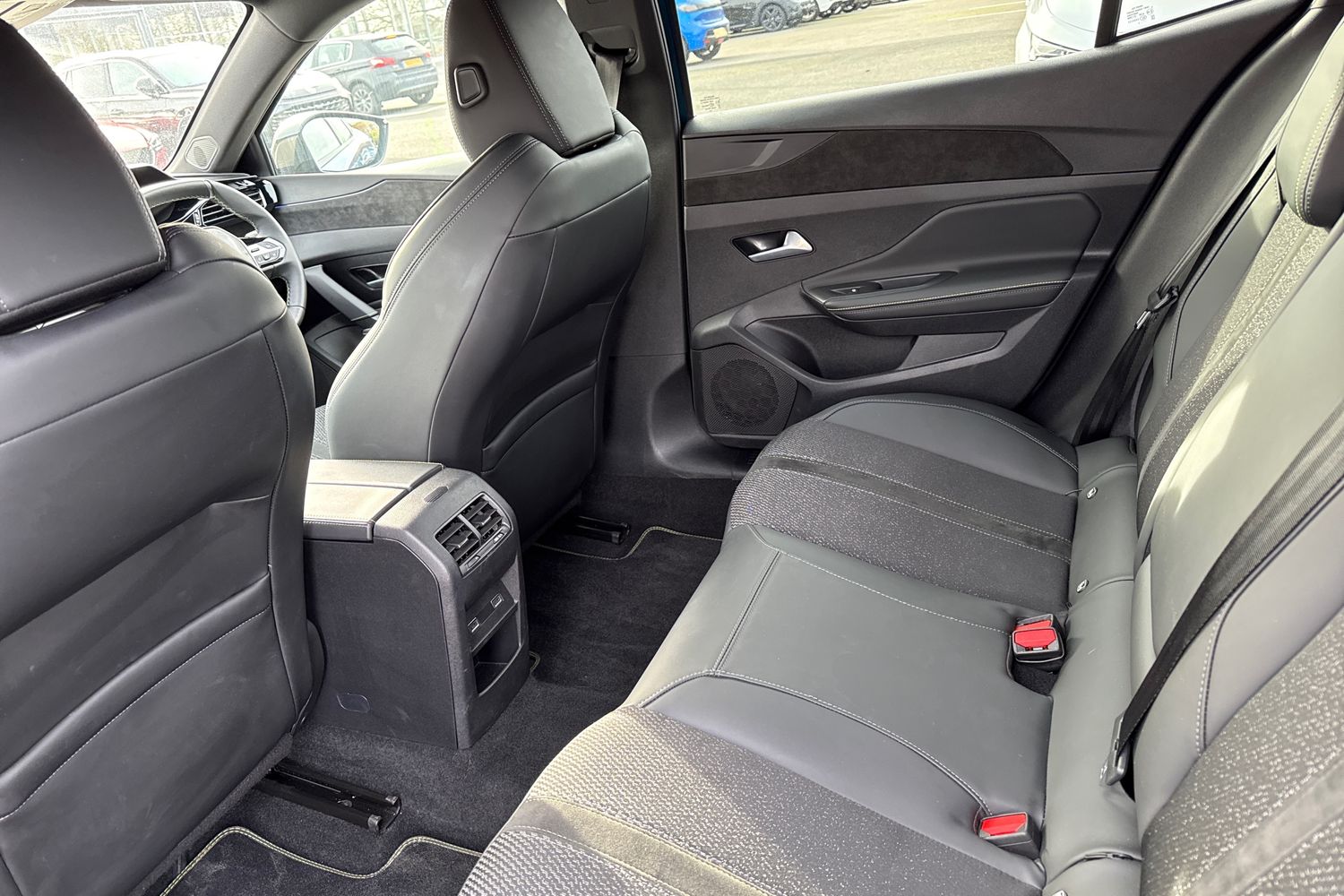 Used Peugeot 408 2025 for sale - 77589552: Photo 33