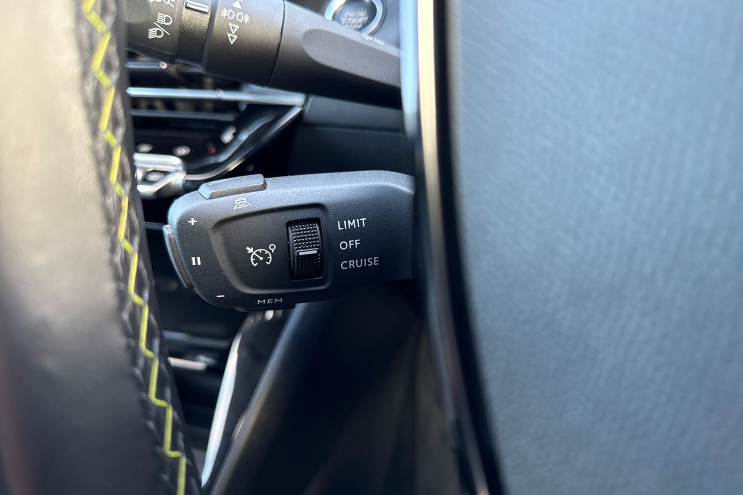 Used Peugeot 2008 2021 for sale - 77128941: Photo 44