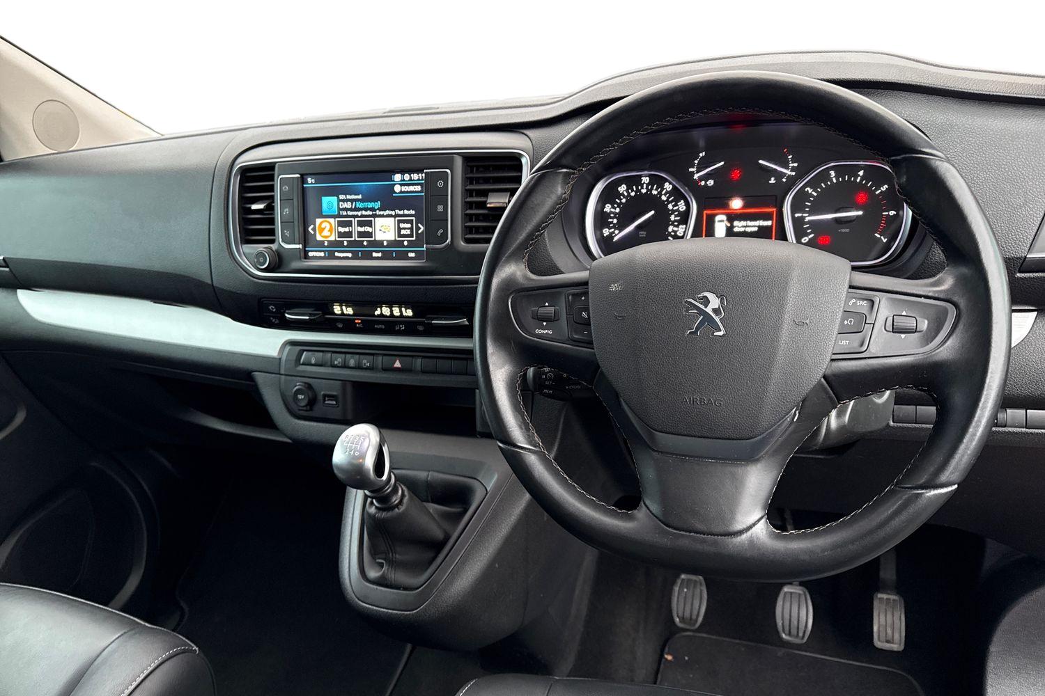 Used Peugeot Traveller 2019 for sale - 77158841: Photo 18