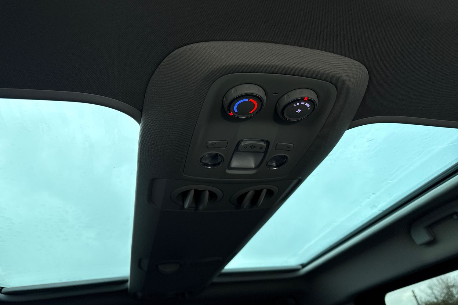 Used Peugeot Traveller 2019 for sale - 77158841: Photo 38