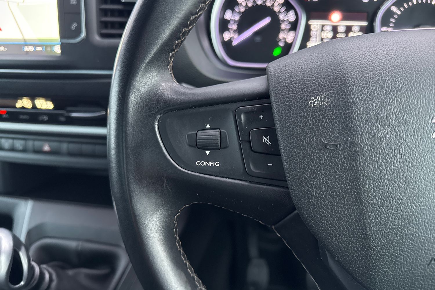 Used Peugeot Traveller 2019 for sale - 77158841: Photo 40