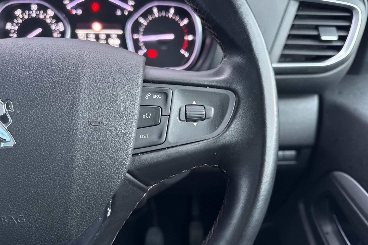 Used Peugeot Traveller 2019 for sale - 77158841: Photo 41