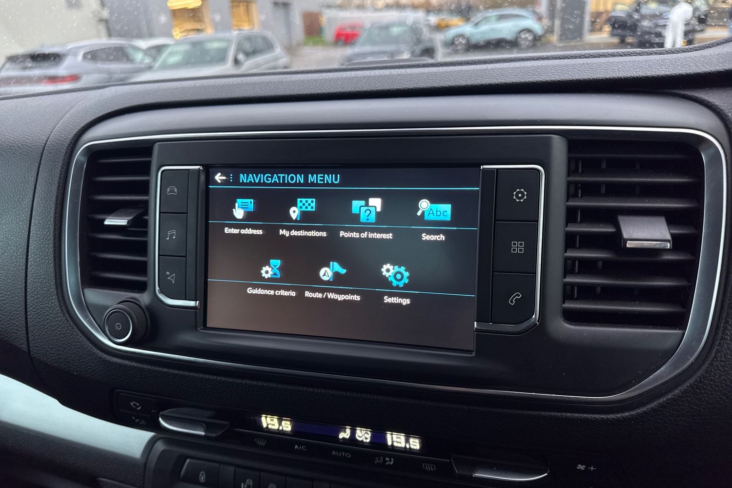 Used Peugeot Traveller 2019 for sale - 77158841: Photo 54