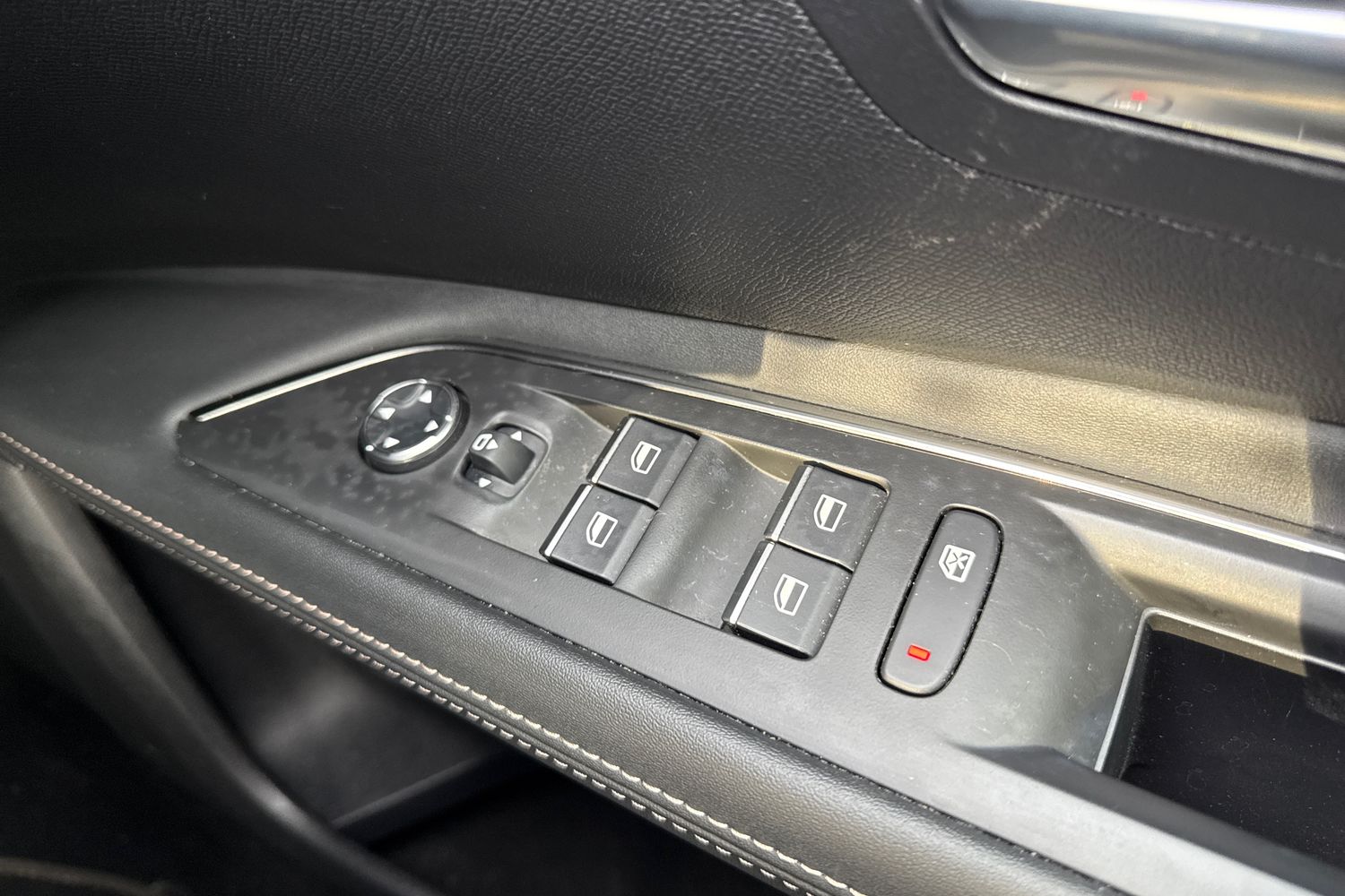 Used Peugeot 3008 2021 for sale - 76929337: Photo 39