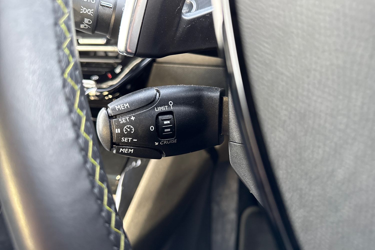 Used Peugeot 2008 2023 for sale - 76711808: Photo 40