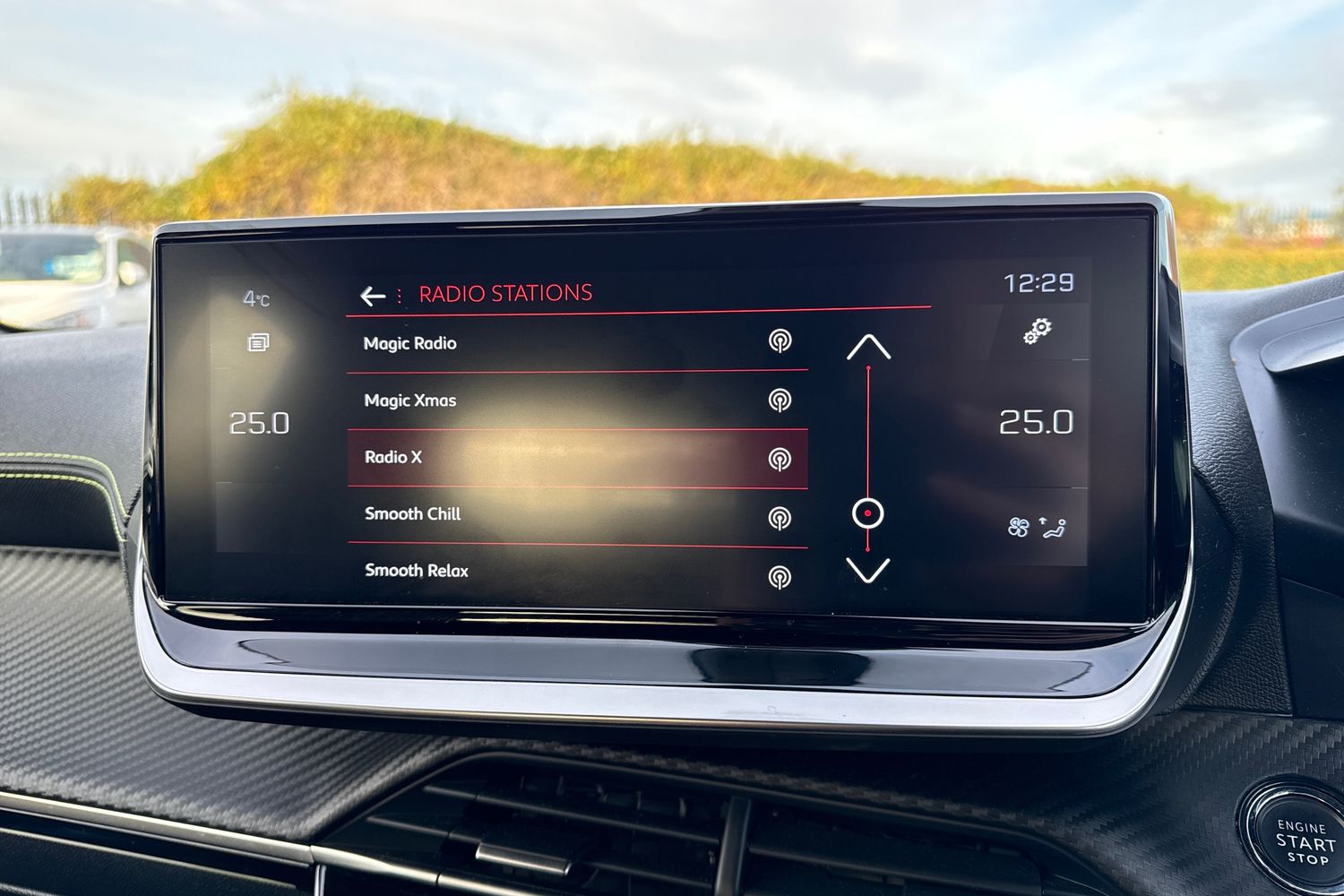 Used Peugeot 2008 2023 for sale - 76711808: Photo 44