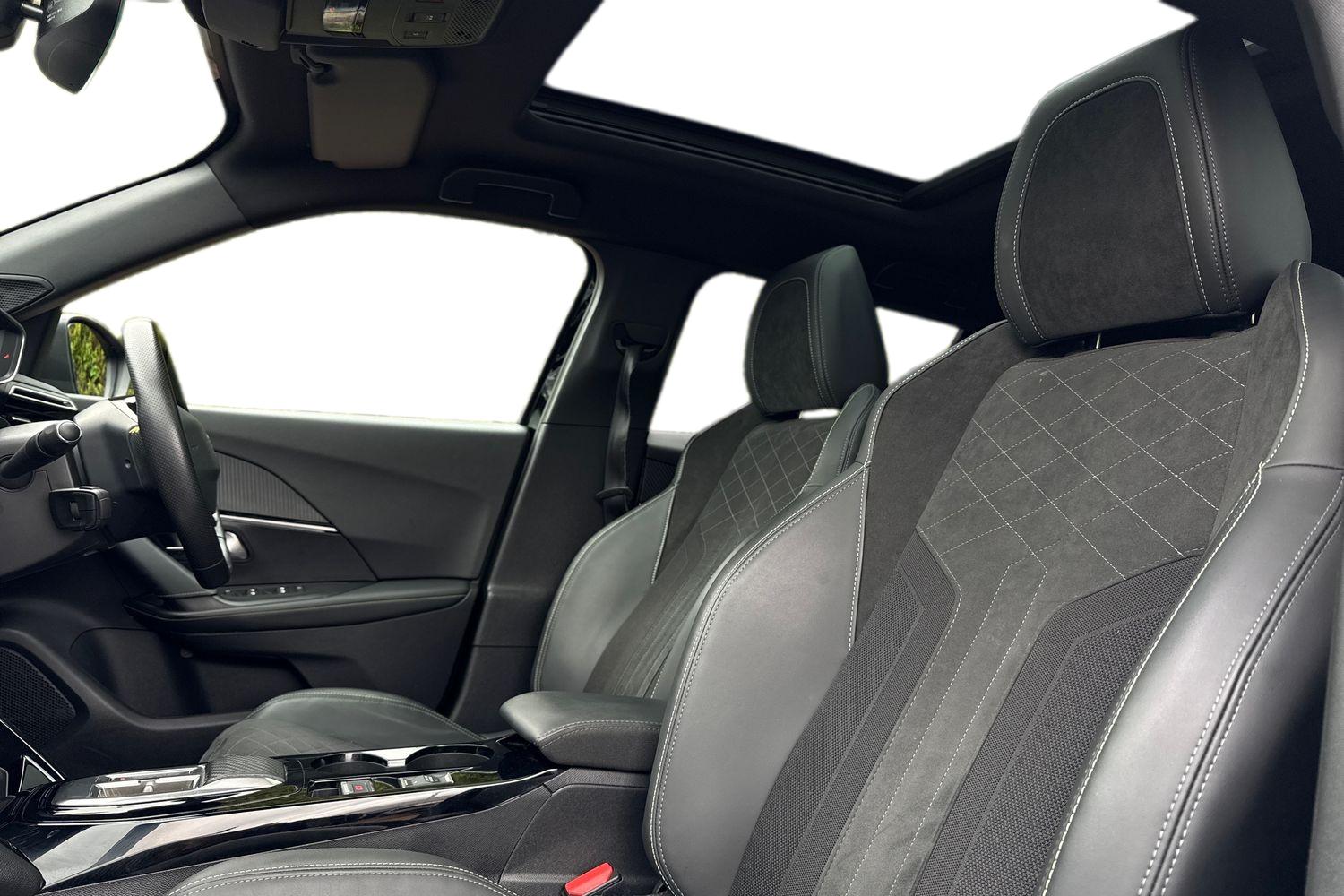 Used Peugeot E-2008 2023 for sale - 78079091: Photo 16