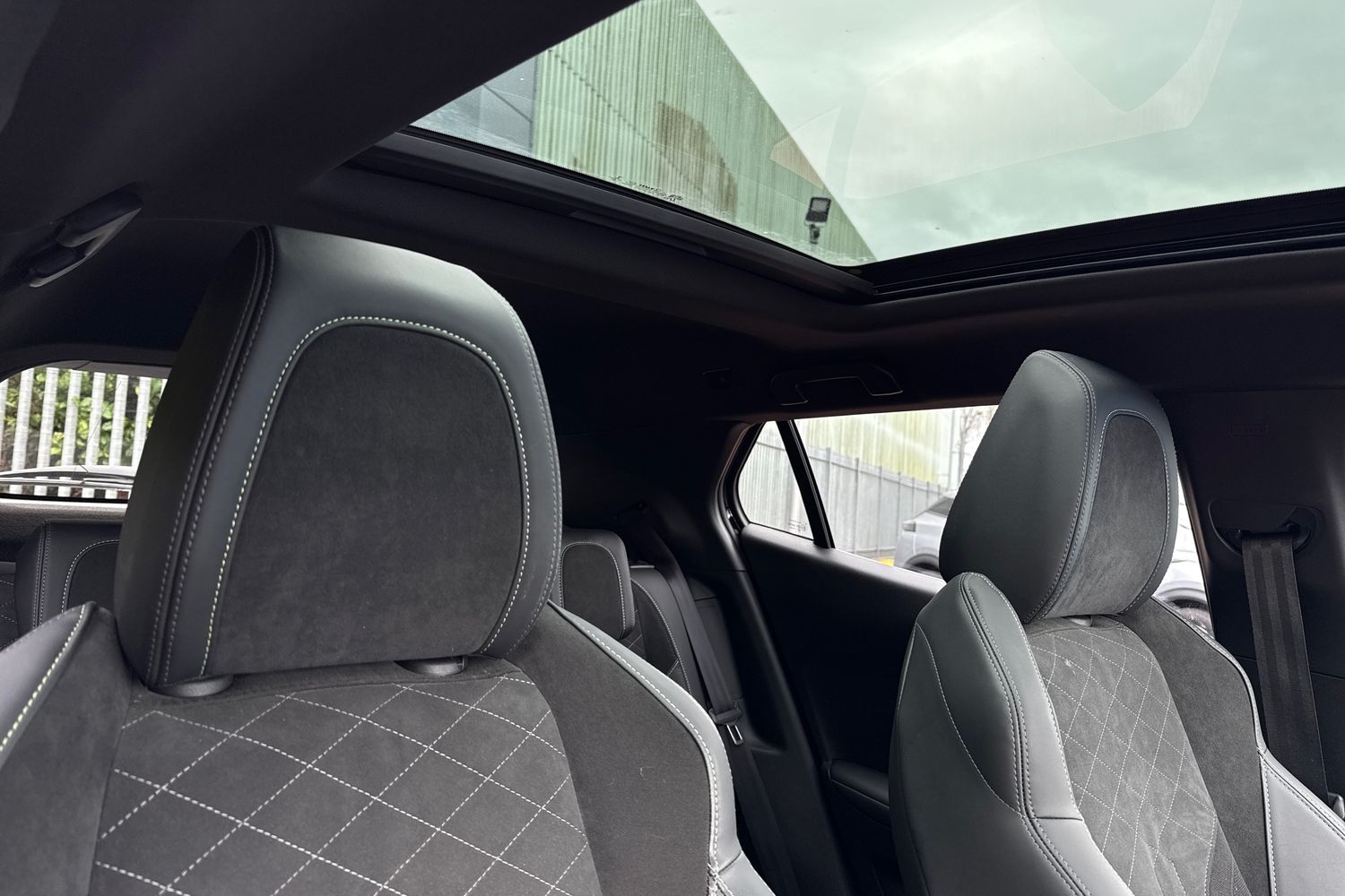 Used Peugeot E-2008 2023 for sale - 78079091: Photo 24