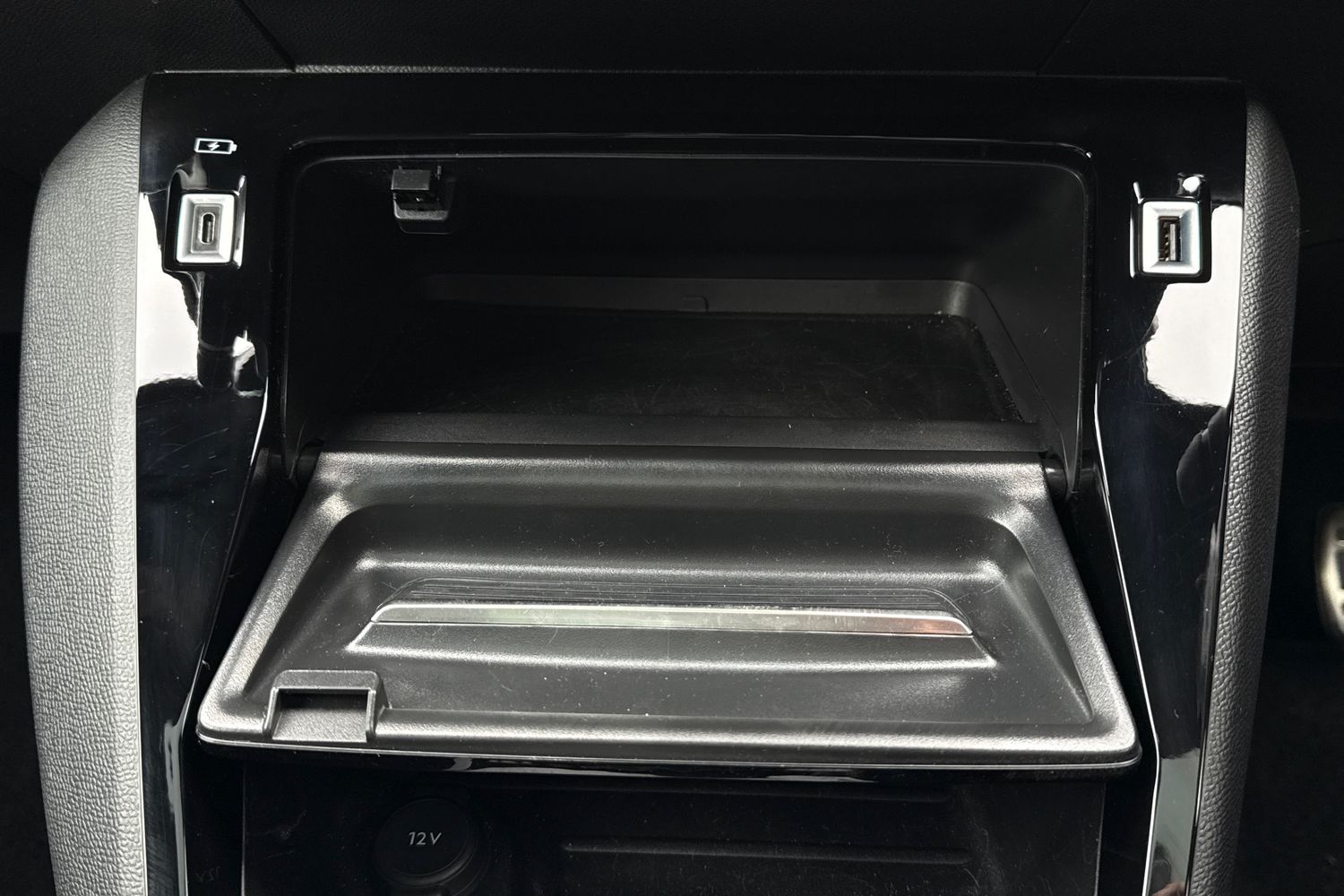 Used Peugeot E-2008 2023 for sale - 78079091: Photo 33