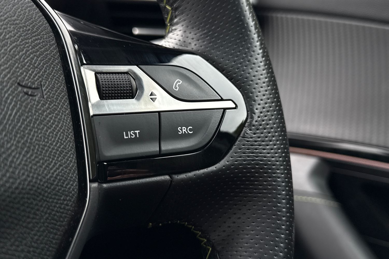 Used Peugeot E-2008 2023 for sale - 78079091: Photo 37