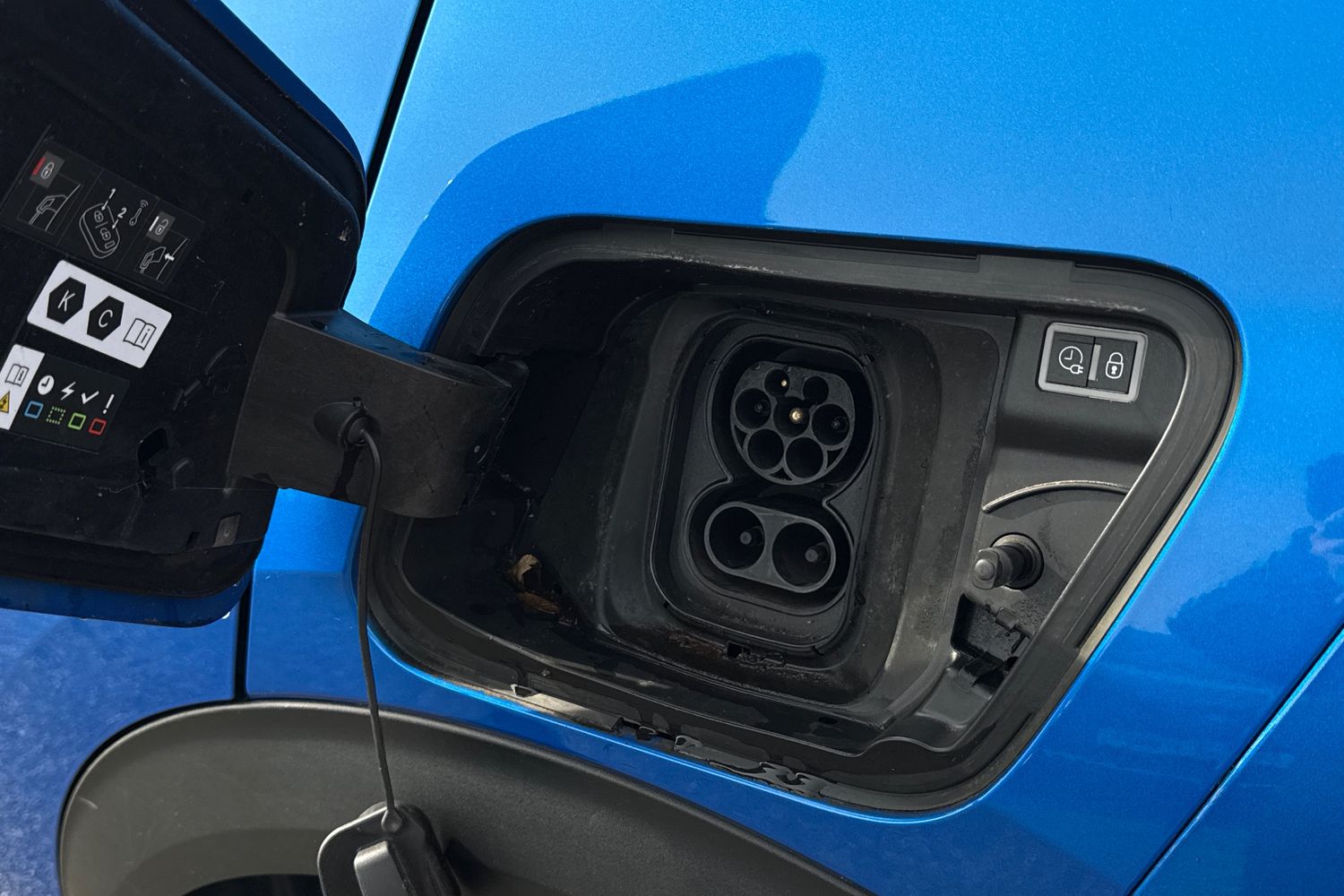 Used Peugeot 2008 2021 for sale - 77973356: Photo 32