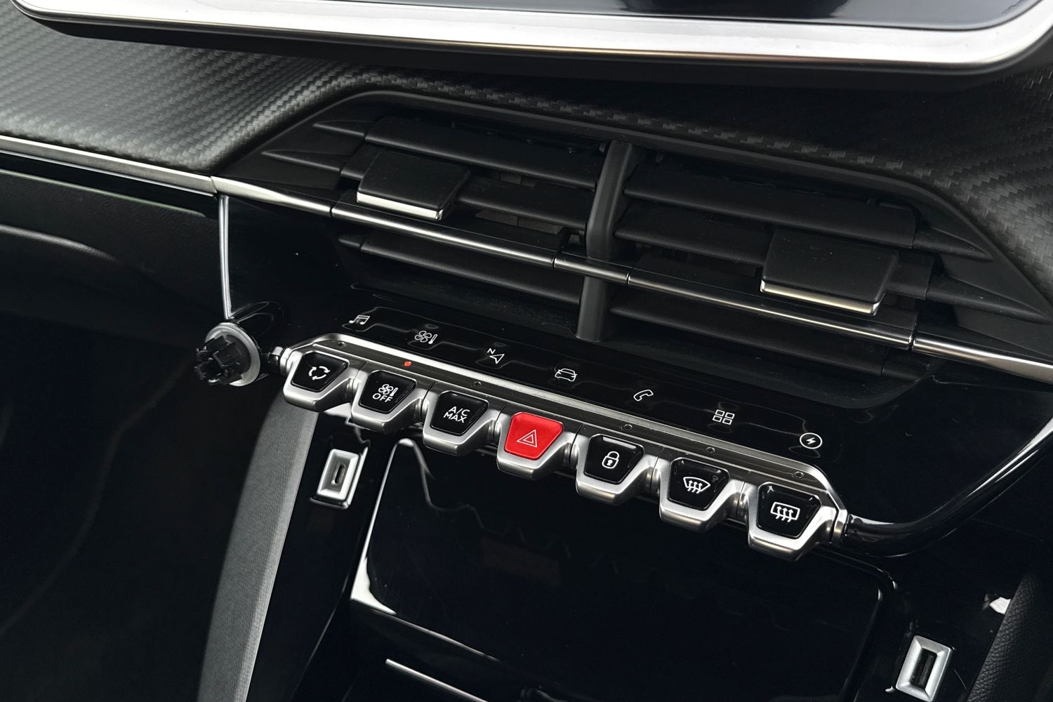 Used Peugeot 2008 2021 for sale - 77973356: Photo 60