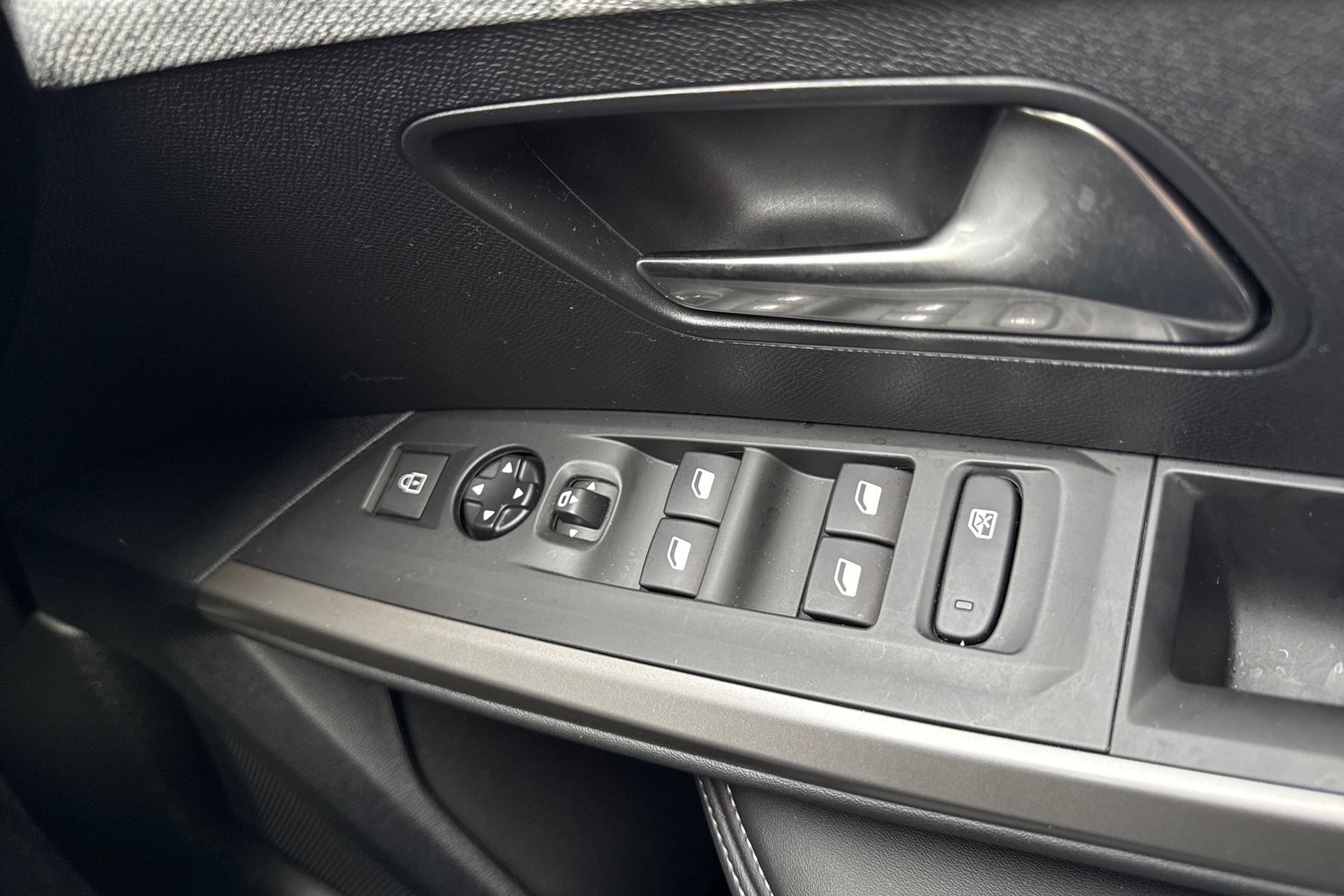 Used Peugeot 3008 2024 for sale - 76697714: Photo 37