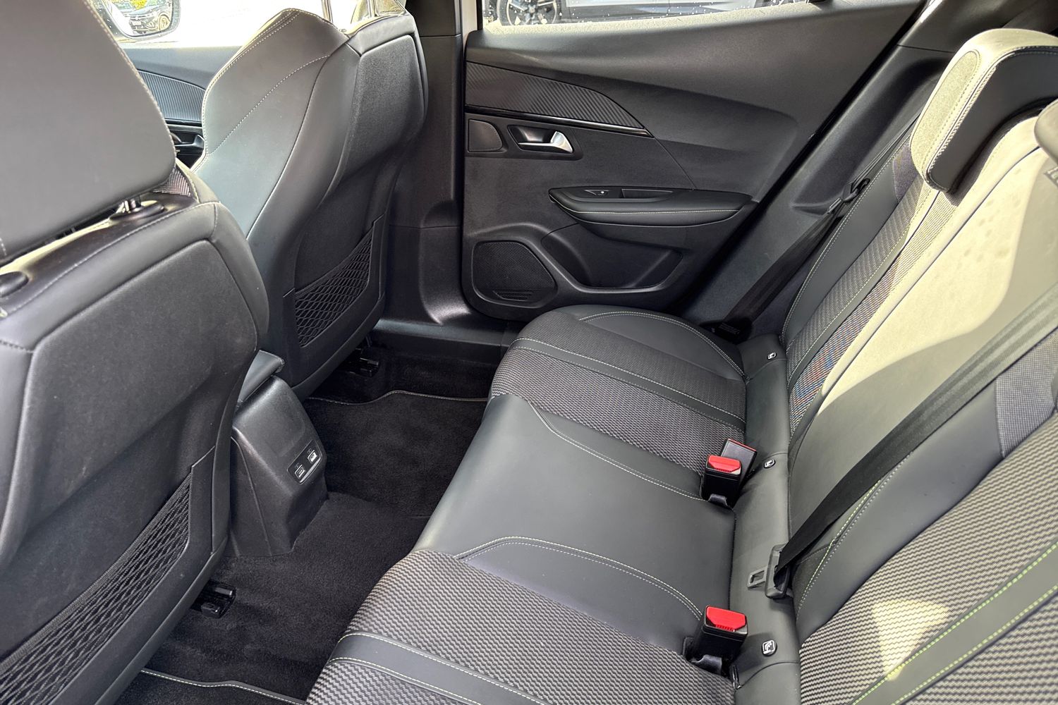 Used Peugeot 2008 2023 for sale - 76405851: Photo 31