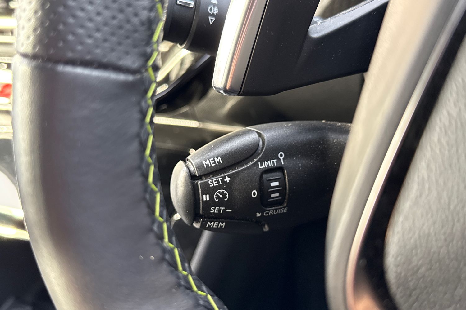 Used Peugeot 2008 2023 for sale - 76405851: Photo 40