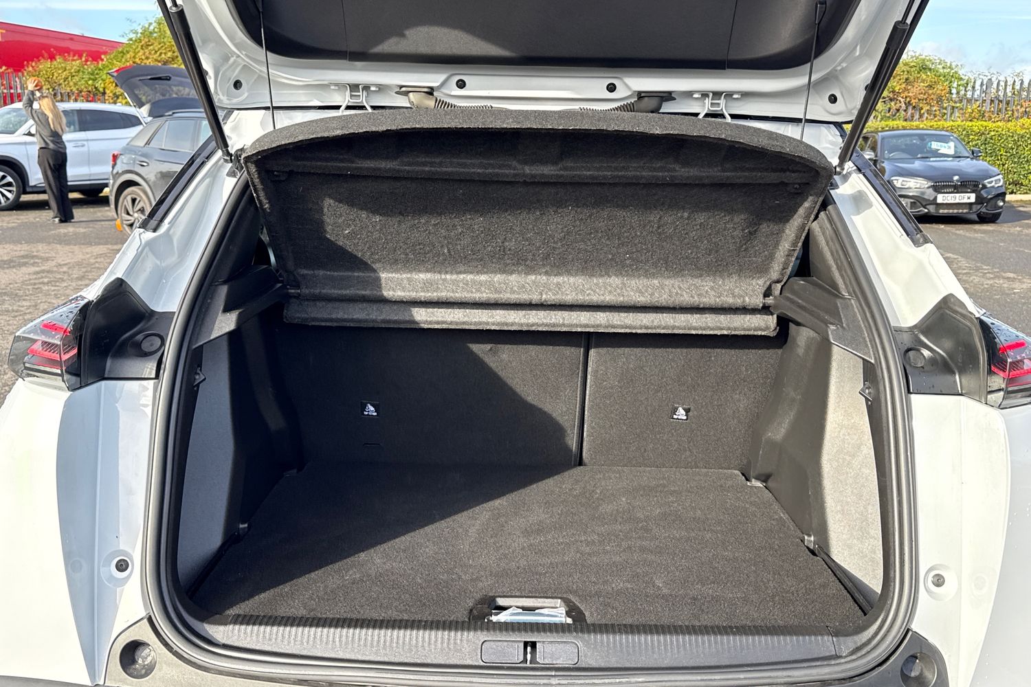 Used Peugeot 2008 2023 for sale - 76405851: Photo 6