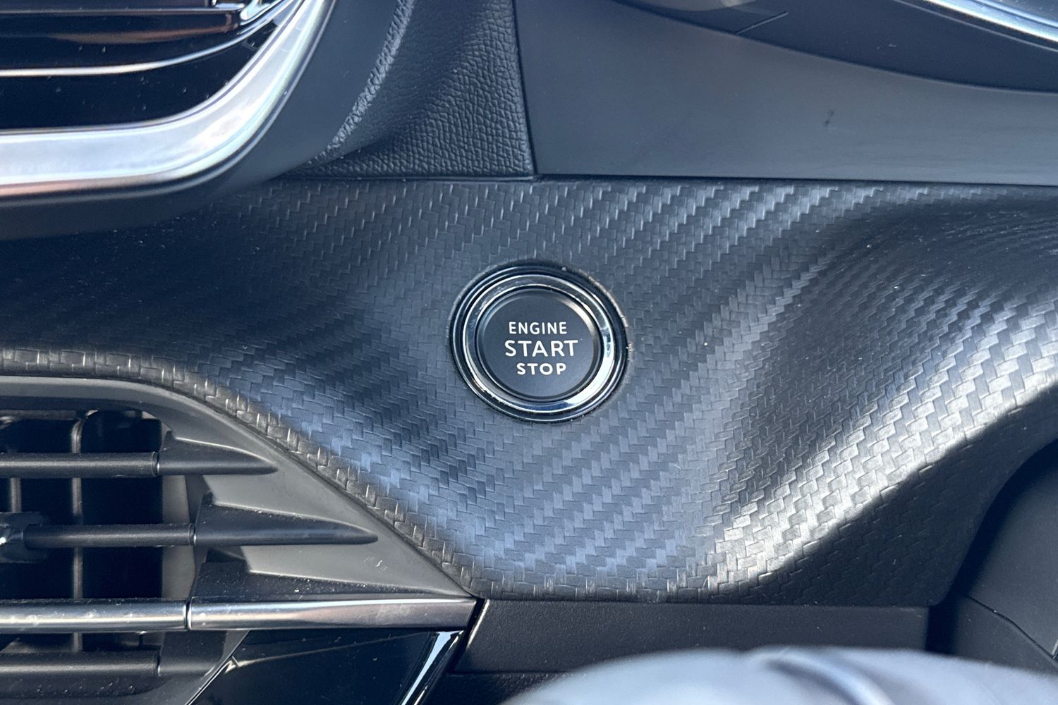 Used Peugeot 2008 2025 for sale - 77842801: Photo 50