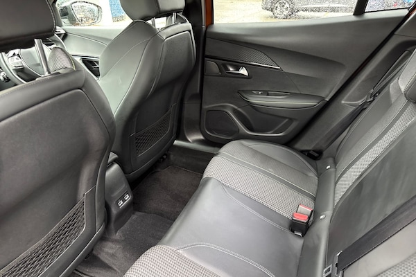 Used Peugeot 2008 2022 for sale - 76164657: Photo 33
