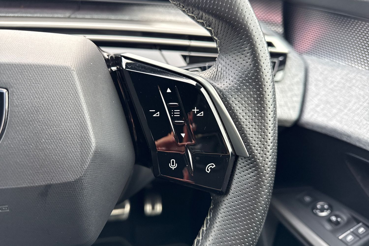 Used Peugeot 3008 2024 for sale - 76844524: Photo 39