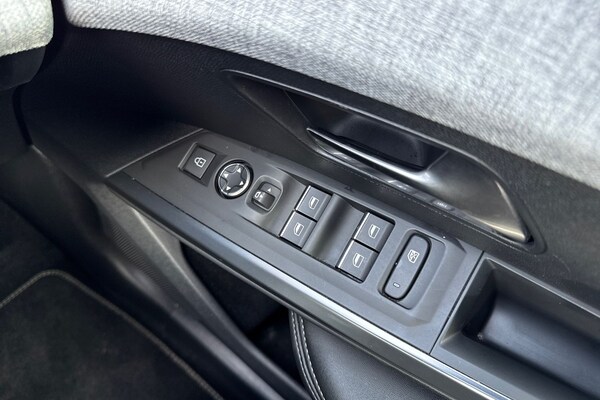 Used Peugeot 3008 2024 for sale - 76047257: Photo 43