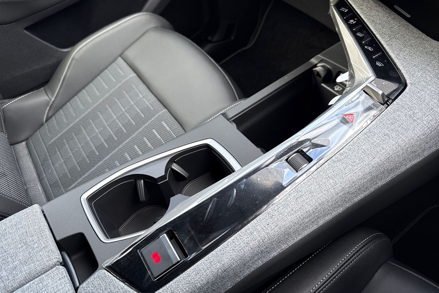 Used Peugeot E-3008 2026 for sale - 77187513: Photo 22