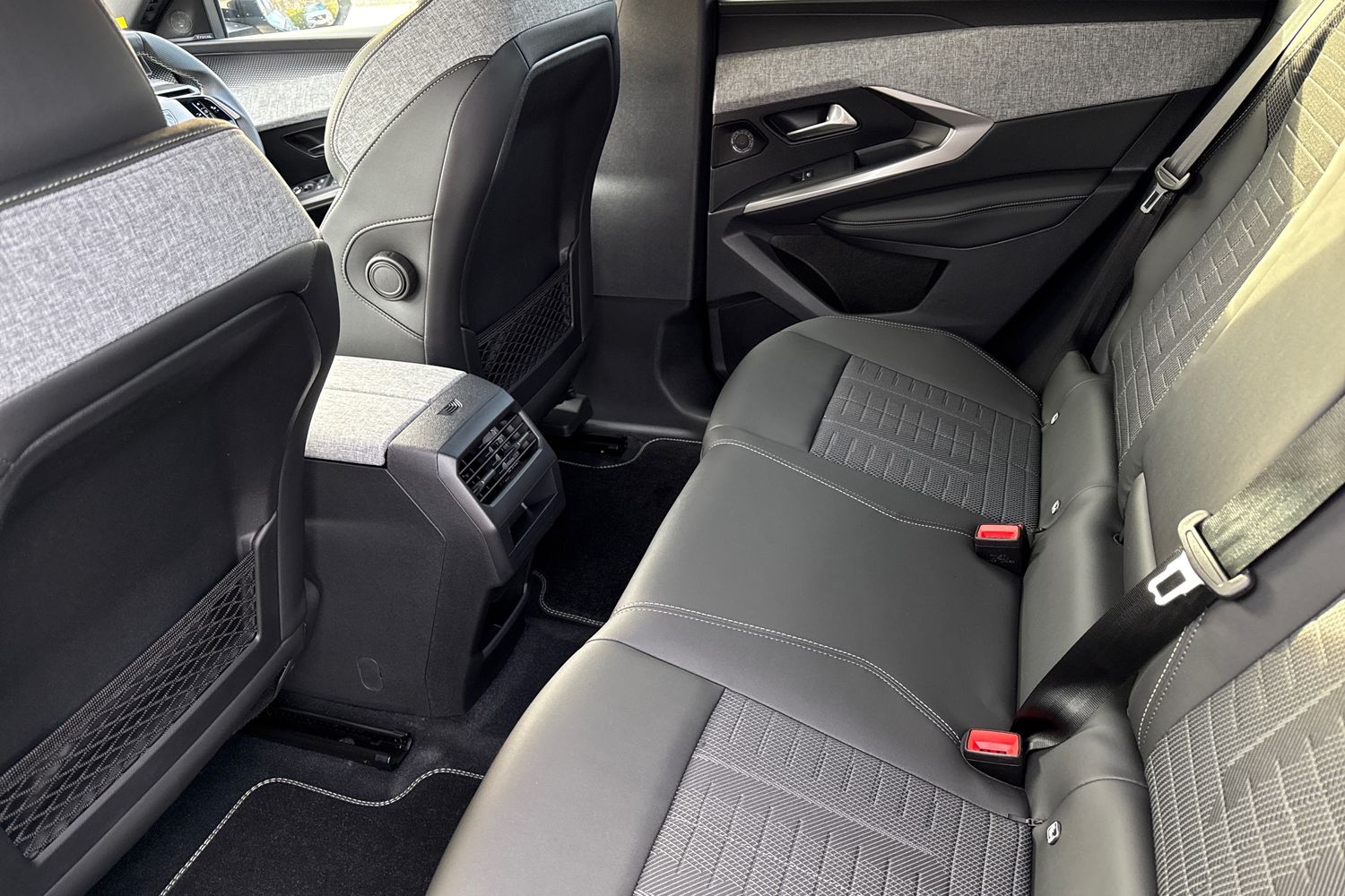 Used Peugeot E-3008 2026 for sale - 77187513: Photo 27