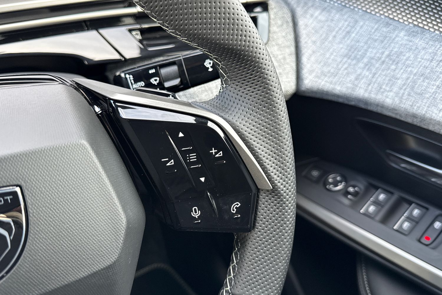 Used Peugeot E-3008 2026 for sale - 77187513: Photo 39