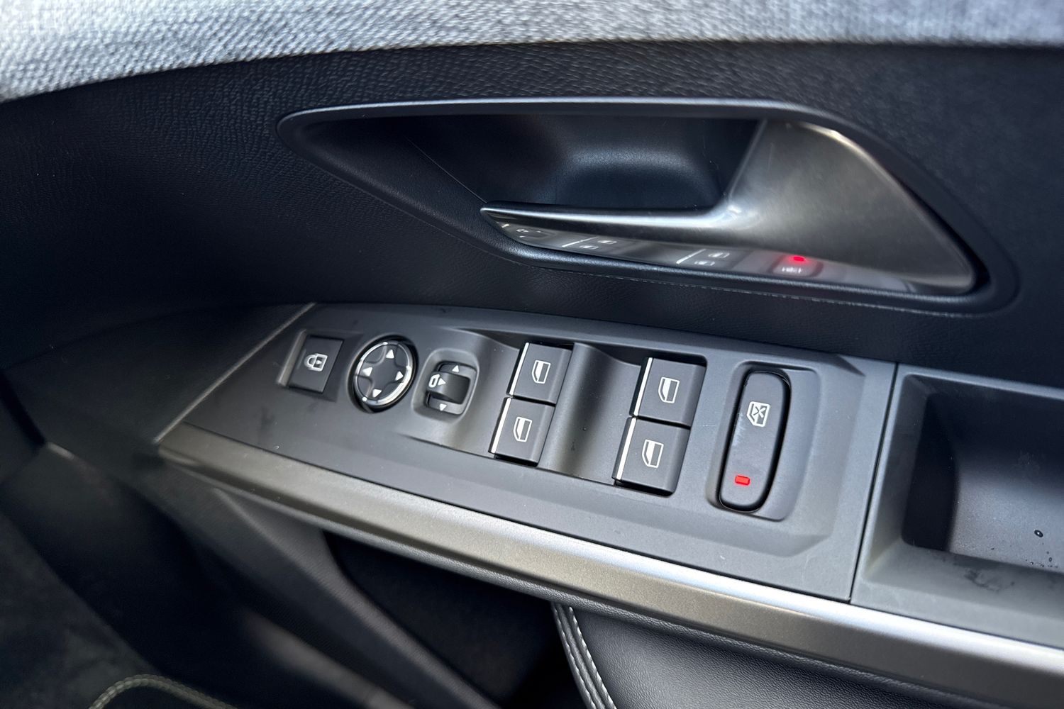 Used Peugeot E-3008 2026 for sale - 77187513: Photo 40