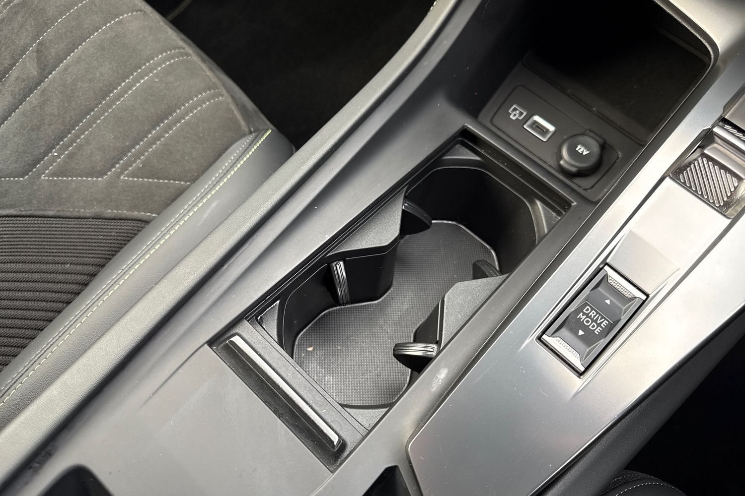 Used Peugeot 408 2024 for sale - 76711765: Photo 56