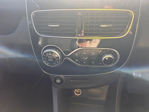 Used Renault Clio 2018 for sale - 75355351: Photo 17