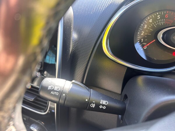 Used Renault Clio 2018 for sale - 75355351: Photo 36