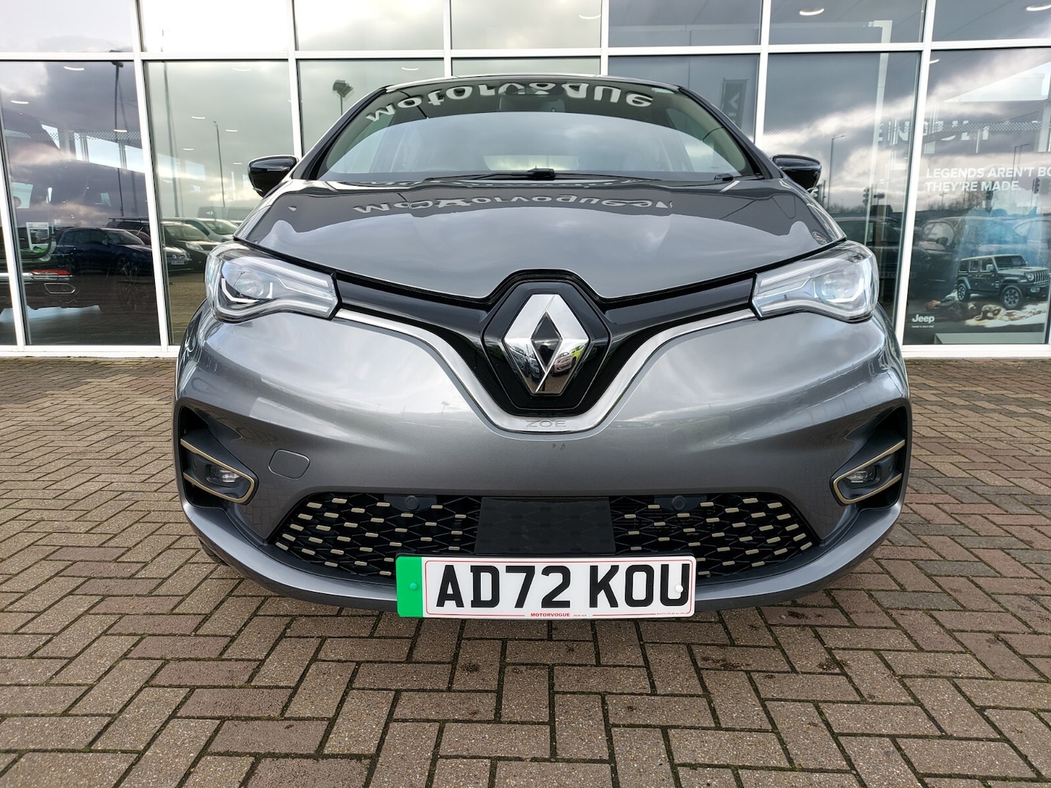 Used Renault Zoe 2023 for sale - 76868684: Photo 2