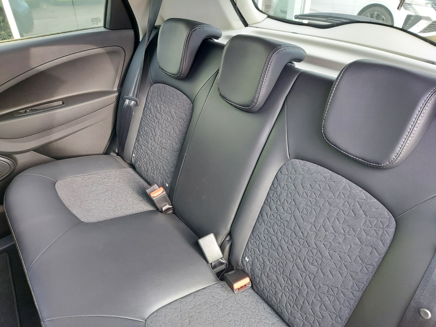 Used Renault Zoe 2023 for sale - 76868684: Photo 25