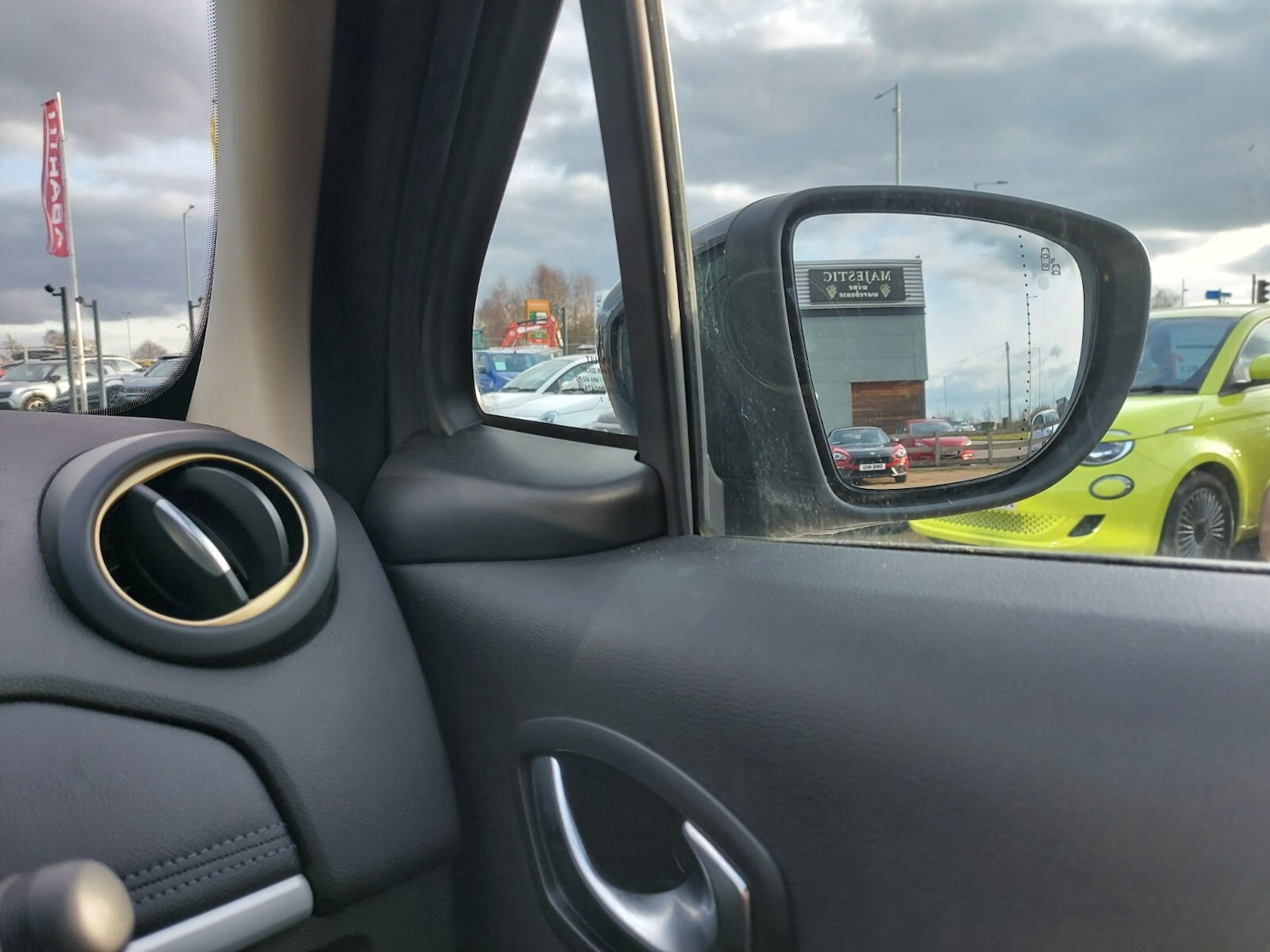 Used Renault Zoe 2023 for sale - 76868684: Photo 33