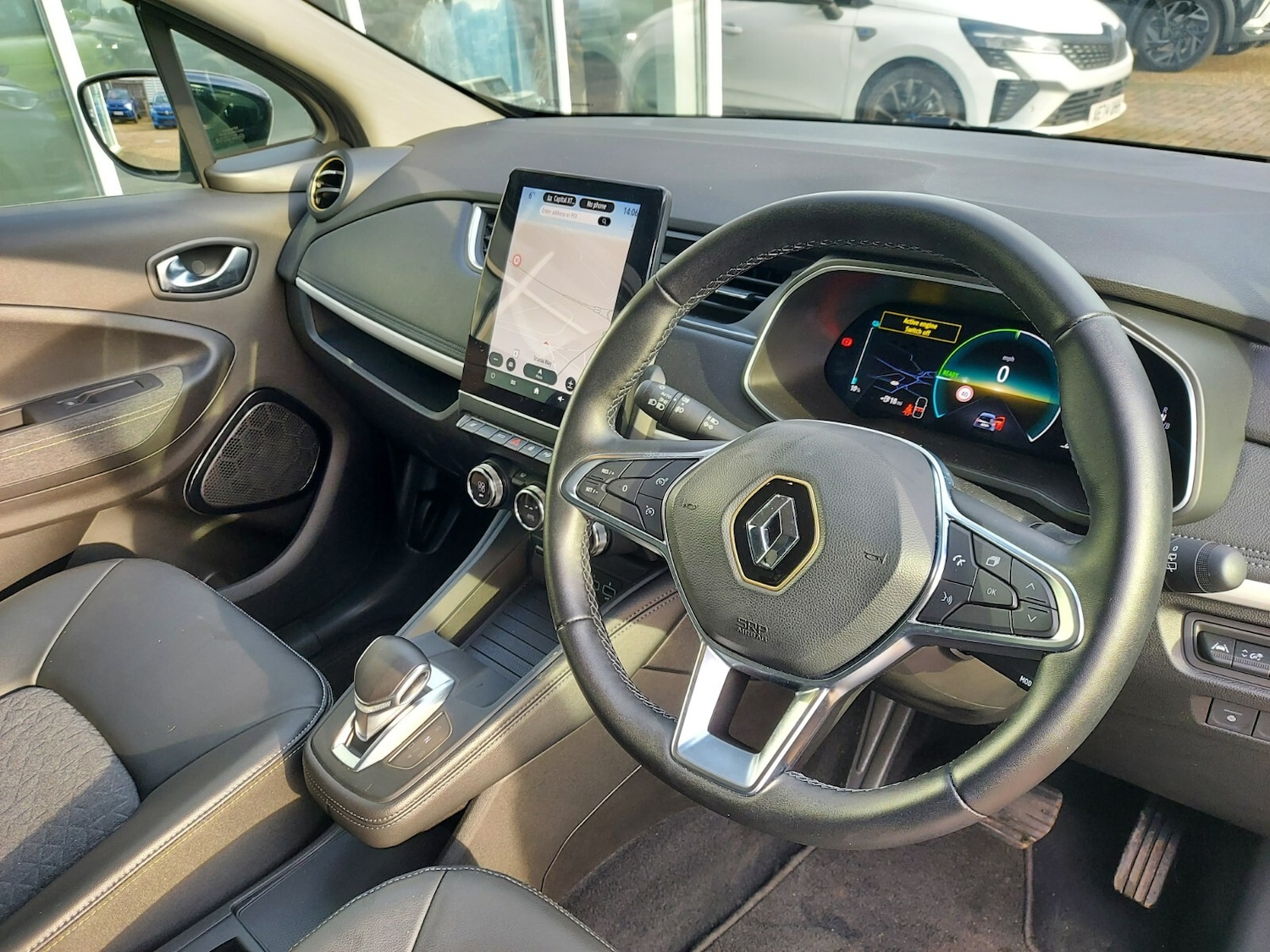 Used Renault Zoe 2023 for sale - 76868684: Photo 38