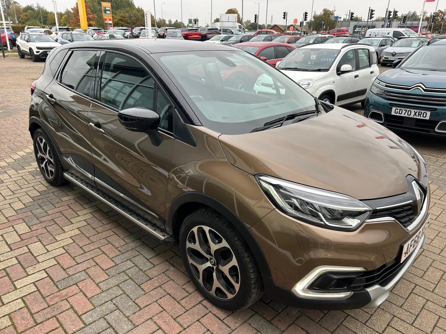 Used Renault Captur 2018 for sale - 76297535: Photo 1