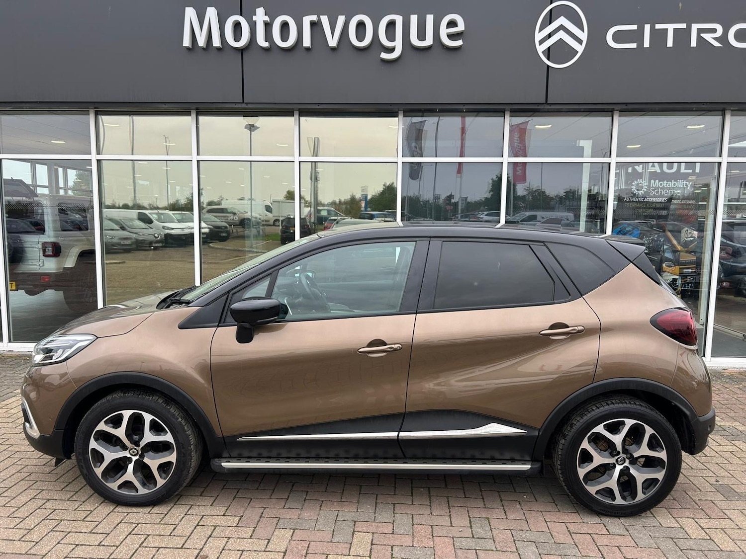 Used Renault Captur 2018 for sale - 76297535: Photo 19