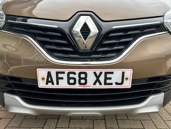 Used Renault Captur 2018 for sale - 76297535: Photo