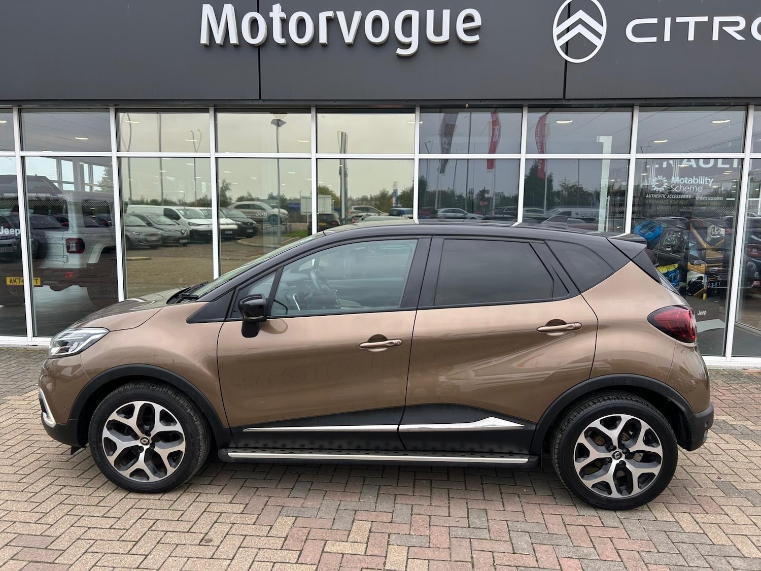 Used Renault Captur 2018 for sale - 76297535: Photo 6