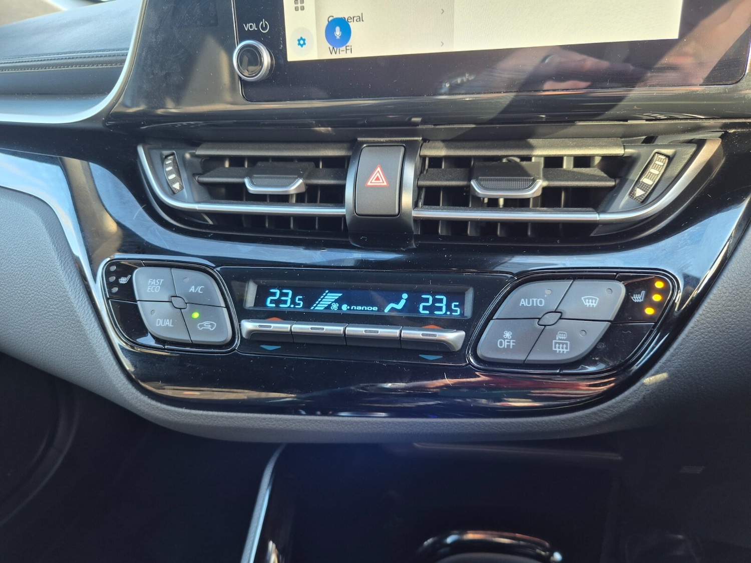 Used Toyota C-HR 2022 for sale - 78117743: Photo 28