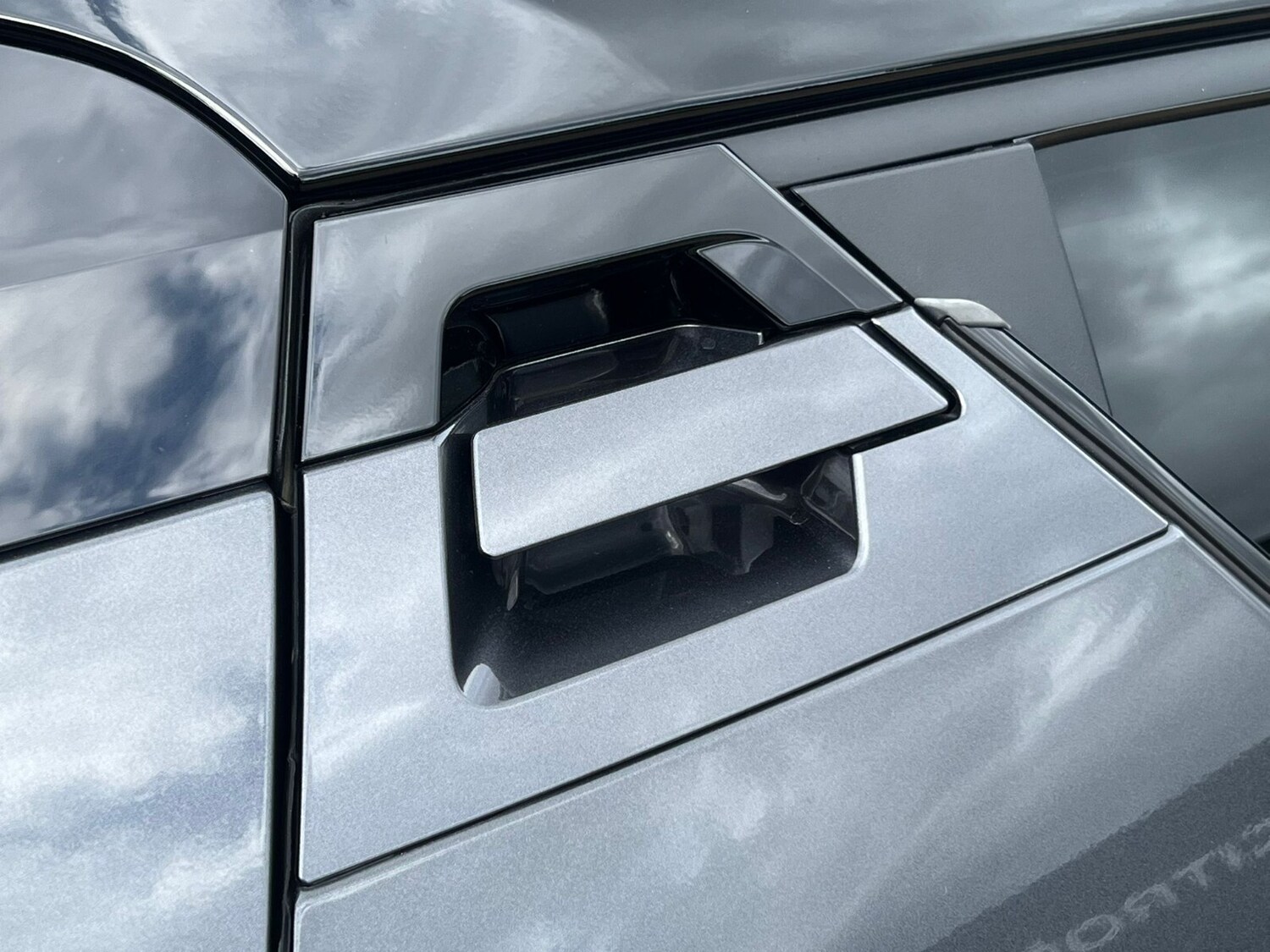 Used Toyota C-HR 2022 for sale - 78117743: Photo 59