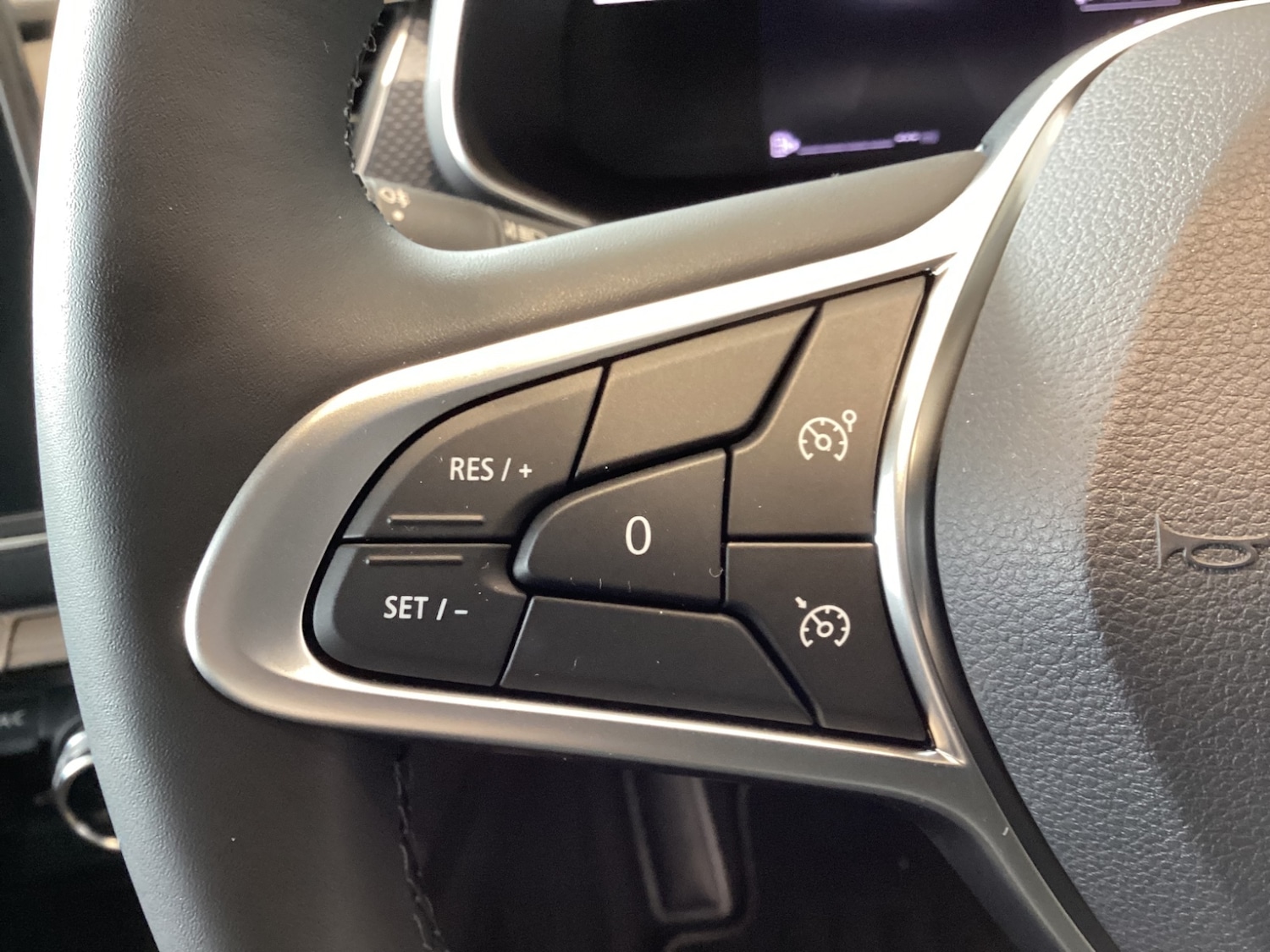 Used Renault Arkana 2024 for sale - 76704509: Photo 22