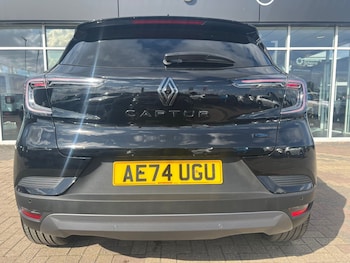 Used Renault Captur 2024 for sale - 75541144: Photo