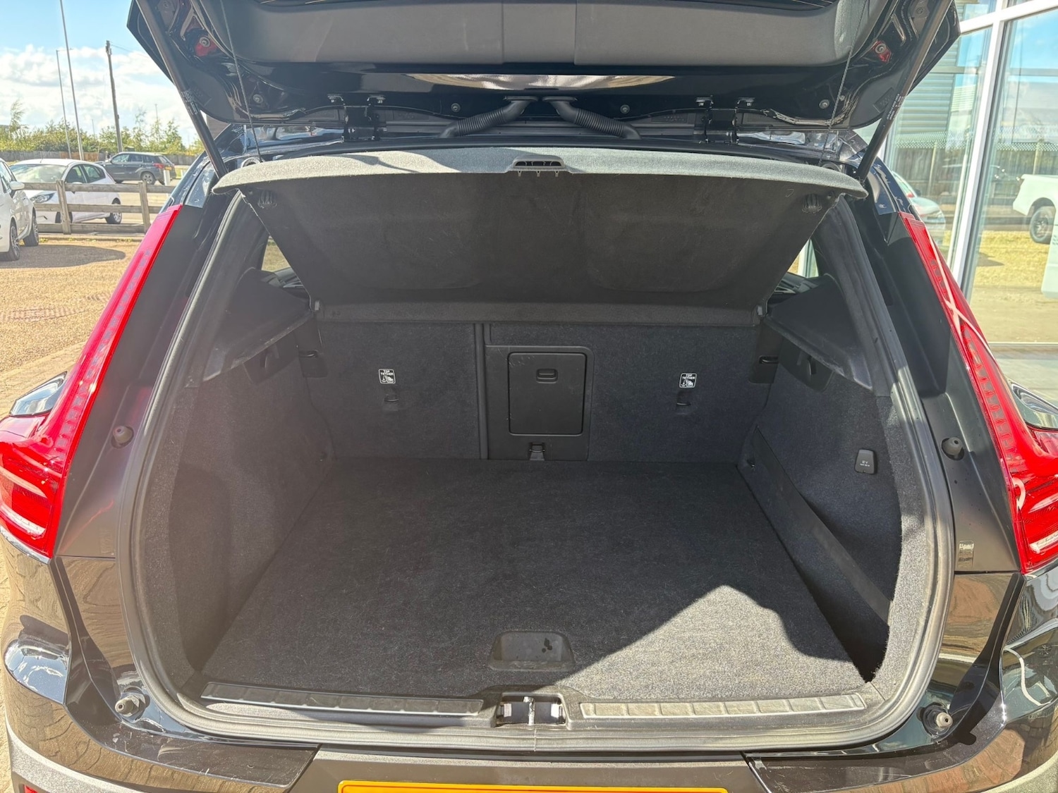 Used Volvo XC40 2020 for sale - 75902325: Photo 15